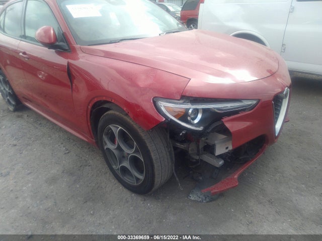 2020 Alfa Romeo Stelvio, VIN: ZASPAKAN8L7C89102
