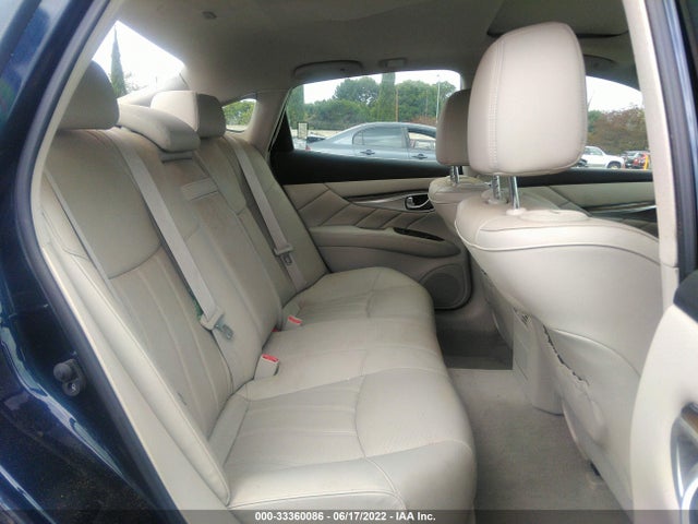 2015 Infiniti Q70, VIN: JN1BY1AP2FM541381