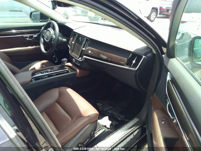 2019 Volvo S90, VIN: LVY102AKXKP107026