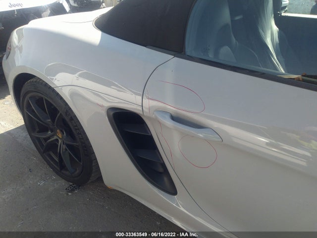 2021 Porsche 718, VIN: WP0CA2A80MS210411