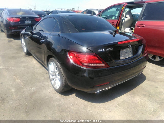 2017 Mercedes-Benz SLK-Class, VIN: WDDPK3JA4HF140262