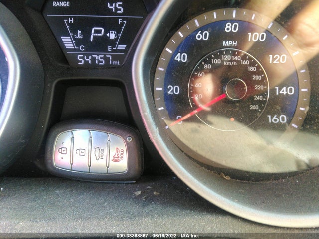 2016 Hyundai Elantra, VIN: KMHDH4AE5GU572482