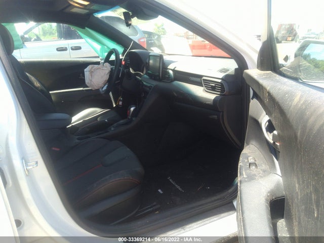 2020 Hyundai Veloster, VIN: KMHTH6ABXLU027384