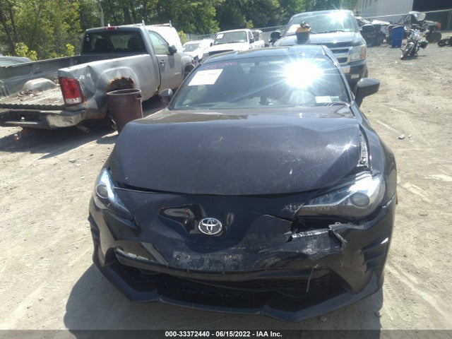 2017 Toyota 86, VIN: JF1ZNAA12H9705028