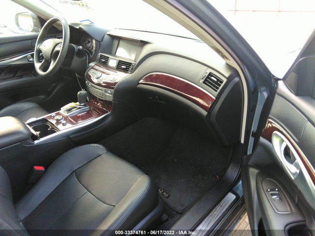 2018 Infiniti Q70, VIN: JN1BY1AP8JM180733