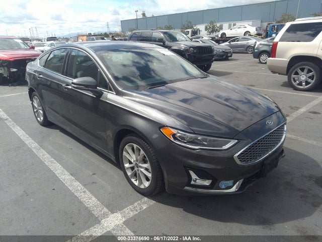 2020 Ford Fusion, VIN: 3FA6P0SU9LR264575