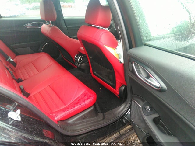 2022 Alfa Romeo Giulia, VIN: ZARFANAN0N7656377