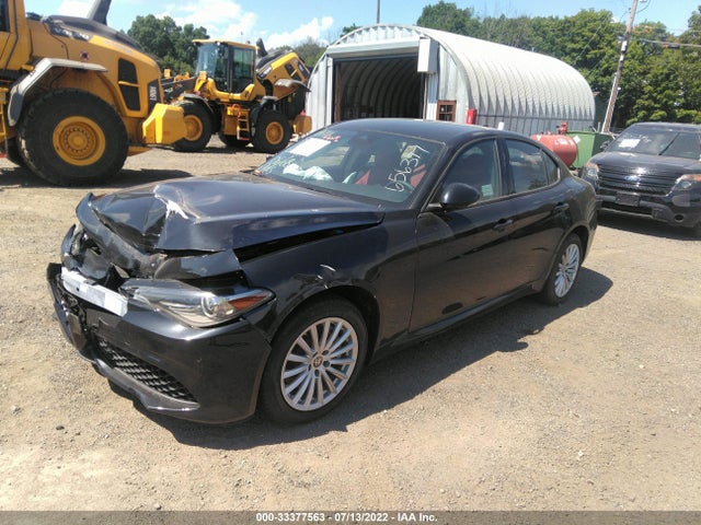 2022 Alfa Romeo Giulia, VIN: ZARFANAN0N7656377