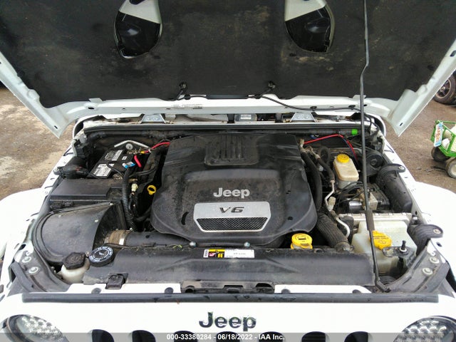 2016 Jeep Wrangler, VIN: 1C4HJWFG6GL180021