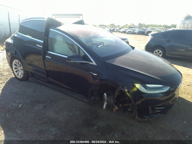2017 Tesla Model X, VIN: 5YJXCDE23HF059659