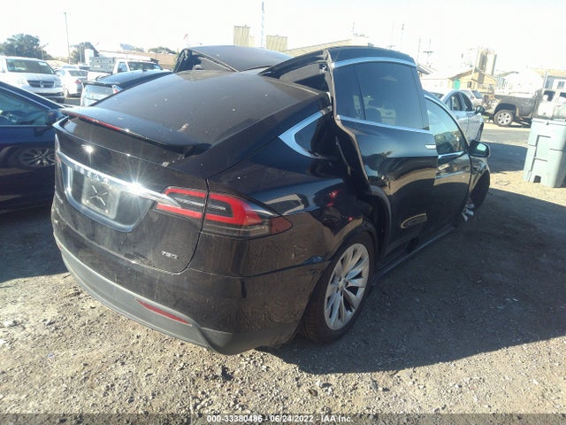 2017 Tesla Model X, VIN: 5YJXCDE23HF059659
