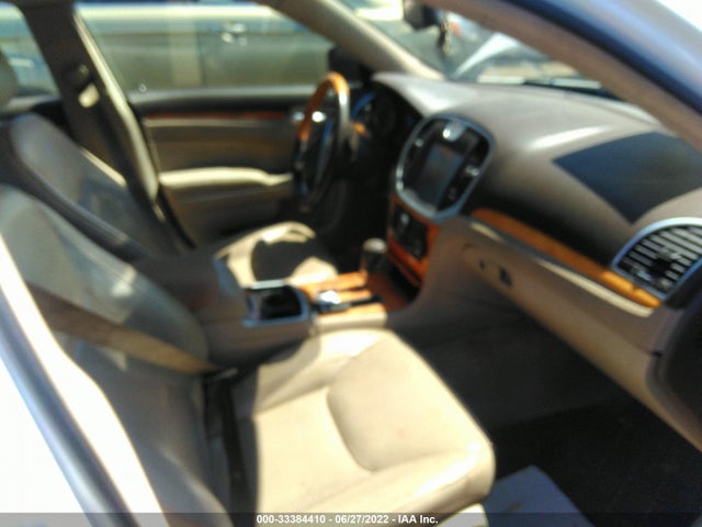 Chrysler 300 300c 2013 2C3CCAETXDH661716 Image 10
