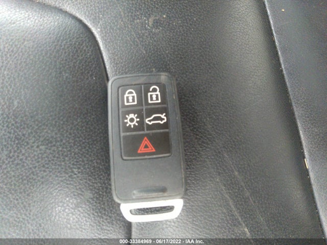 2017 Volvo V60, VIN: YV140MEK3H1334901