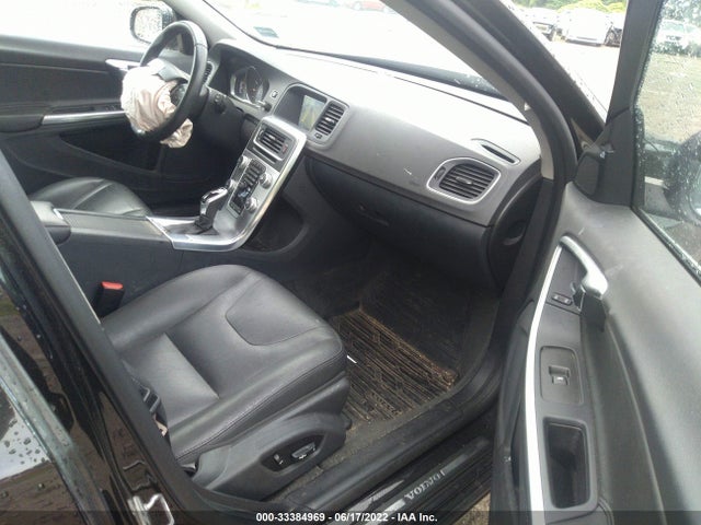 2017 Volvo V60, VIN: YV140MEK3H1334901
