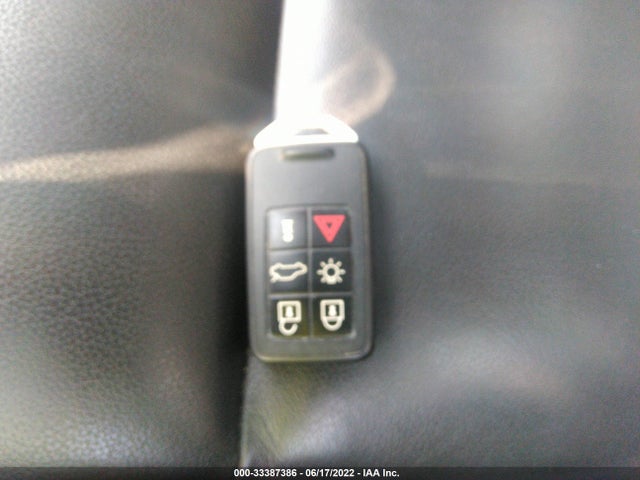 2015 Volvo S60, VIN: YV126MFCXF2305724