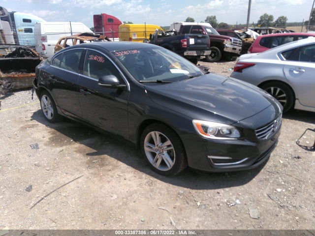 2015 Volvo S60, VIN: YV126MFCXF2305724