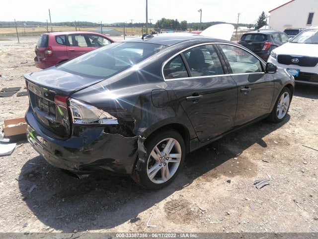 2015 Volvo S60, VIN: YV126MFCXF2305724