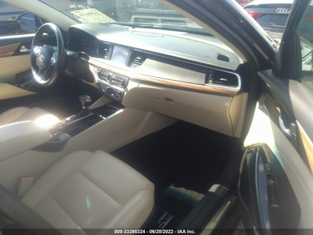 2017 Kia Cadenza, VIN: KNALB4J19H5073224