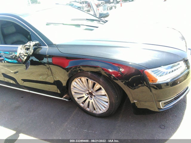 2015 Audi A8, VIN: WAU3GAFDXFN009807