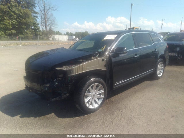 2018 Lincoln MKT, VIN: 2LMHJ5NK5JBL01953