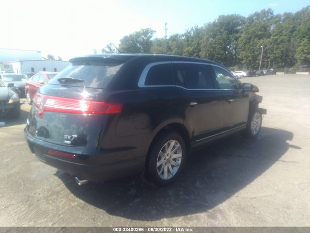 2018 Lincoln MKT, VIN: 2LMHJ5NK5JBL01953