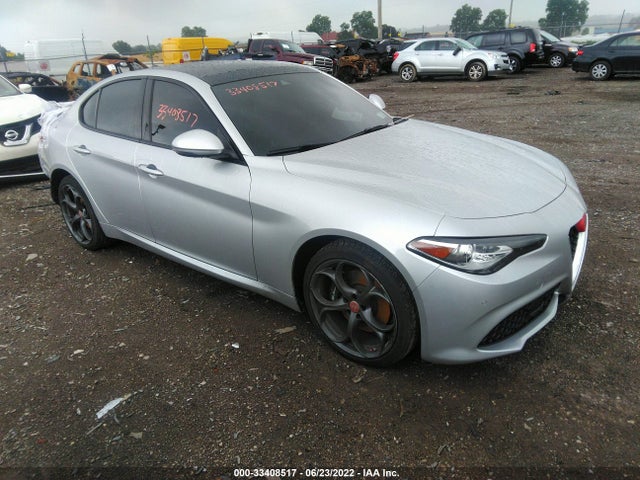 2017 Alfa Romeo Giulia, VIN: ZARFAEEN5H7542633