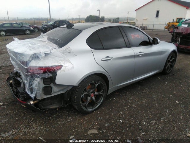 2017 Alfa Romeo Giulia, VIN: ZARFAEEN5H7542633