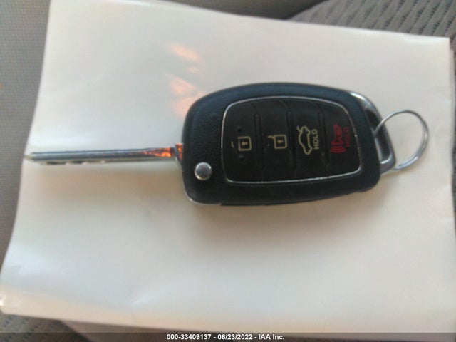 Hyundai SONATA SE 2017 5NPE24AF3HH484612 Image 3