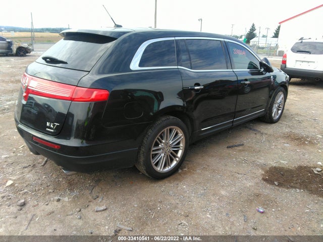2015 Lincoln MKT, VIN: 2LMHJ5AT0FBL03776