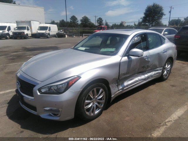 2017 Infiniti Q70, VIN: JN1BY1APXHM741296