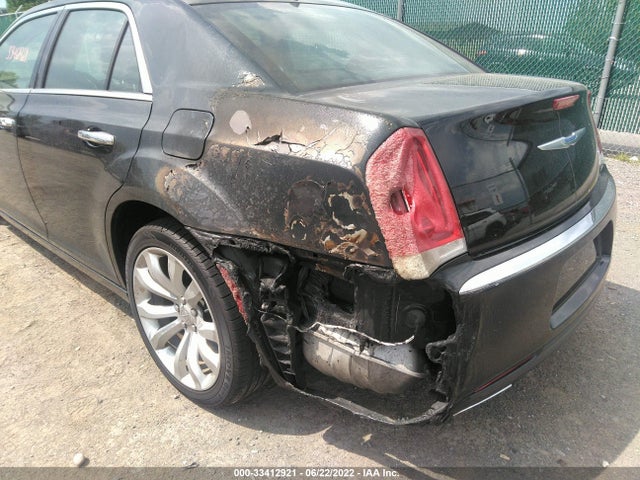 2018 Chrysler 300, VIN: 2C3CCAEG5JH193909