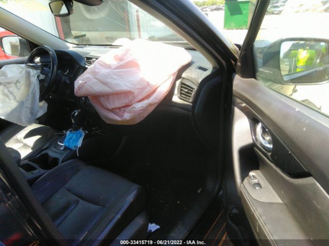JN8AT2MV8HW258664 Nissan Rogue Sl