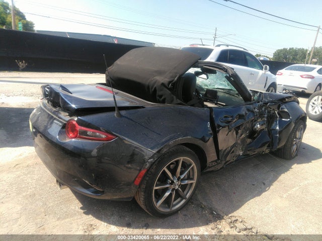2021 Mazda MX-5 Miata, VIN: JM1NDAD73M0455647
