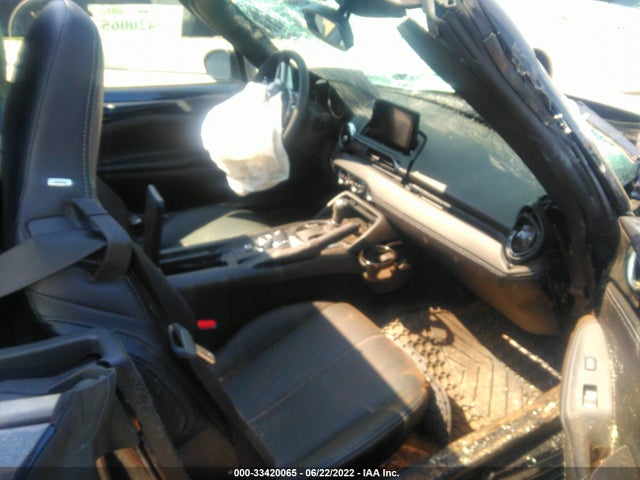 2021 Mazda MX-5 Miata, VIN: JM1NDAD73M0455647