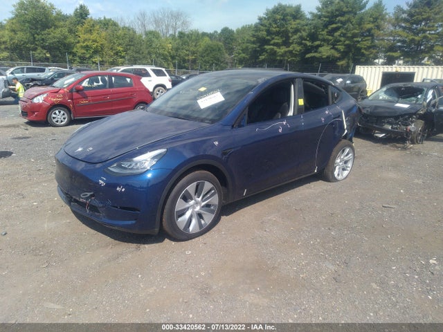 Tesla Model Y 2022 7SAYGDEE1NF428889 Image 2