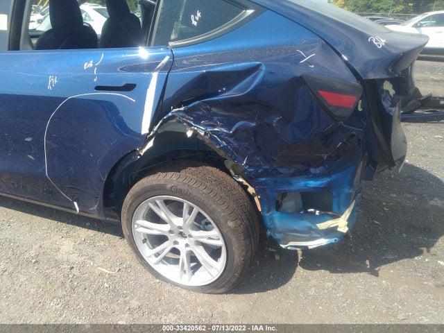 Tesla Model Y 2022 7SAYGDEE1NF428889 Image 6