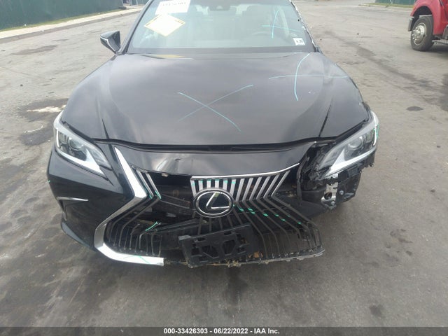 Lexus ES 2020 58ADZ1B13LU068488 Image 12
