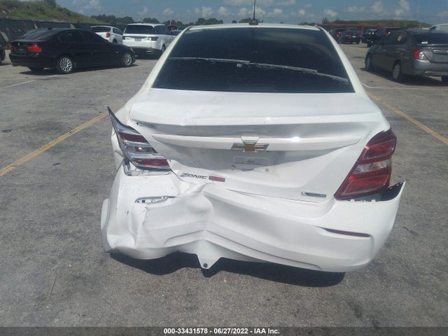 2018 Chevrolet Sonic, VIN: 1G1JF5SB3J4107173