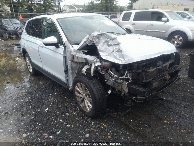2018 VOLKSWAGEN TIGUAN SEL/SE VIN: 3VV3B7AX6JM052843