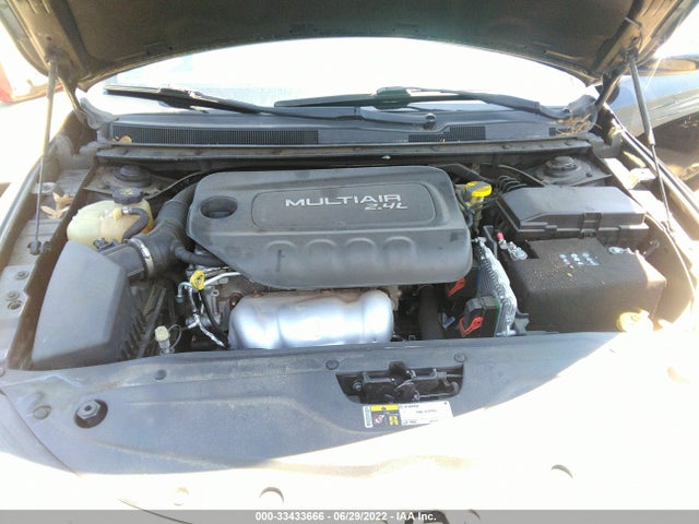 1C3CCCABXFN608260 Chrysler 200 Limited