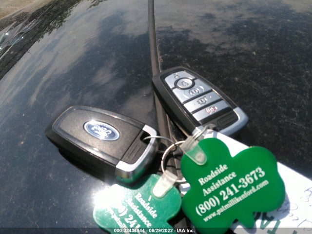 2020 Ford Escape, VIN: 1FMCU9BZ8LUC15460