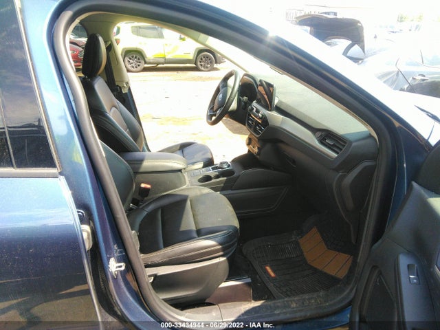 2020 Ford Escape, VIN: 1FMCU9BZ8LUC15460