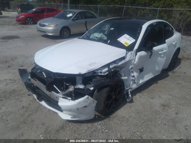 2021 Alfa Romeo Giulia, VIN: ZARFAMBNXM7645569