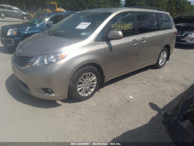 2017 Toyota Sienna, VIN: 5TDYZ3DCXHS874203