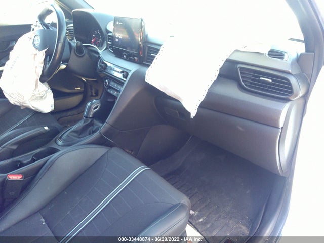 2021 Hyundai Veloster, VIN: KMHT36AHXMU009147