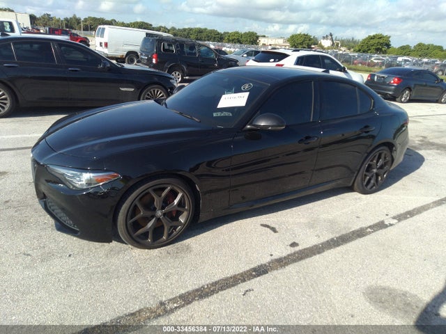 2020 Alfa Romeo Giulia, VIN: ZARFAMAN7L7633363