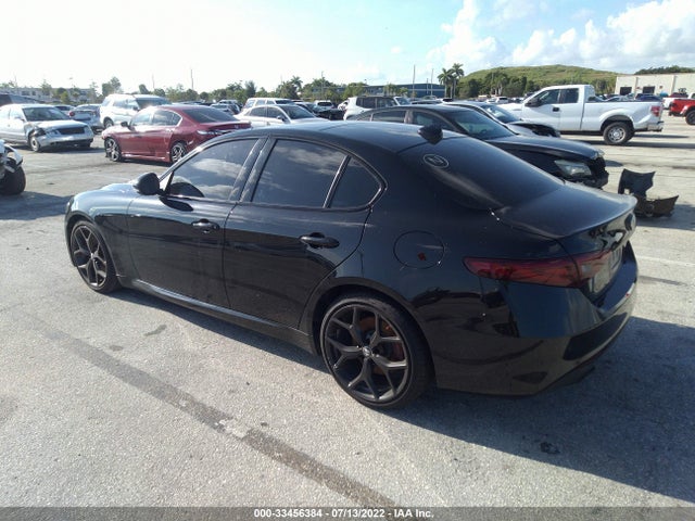 2020 Alfa Romeo Giulia, VIN: ZARFAMAN7L7633363
