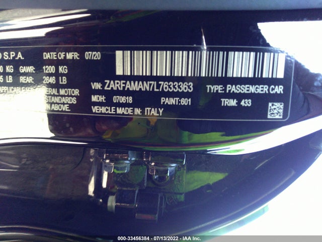 2020 Alfa Romeo Giulia, VIN: ZARFAMAN7L7633363