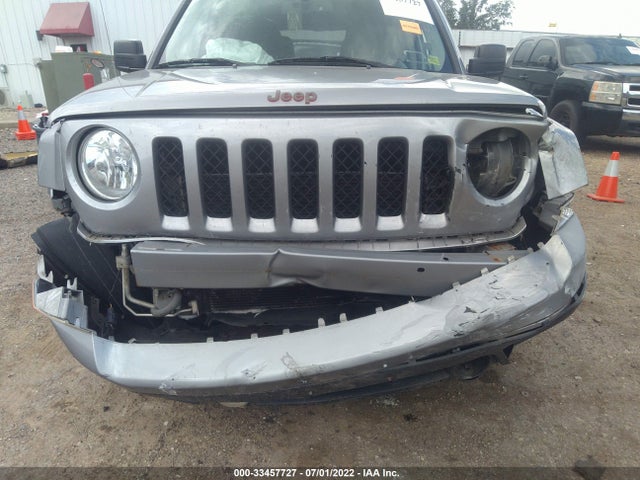 1C4NJRBB0GD708077 Jeep Patriot 75th Anniversary