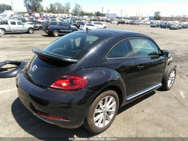 2017 Volkswagen Beetle, VIN: 3VWJ17AT4HM607205
